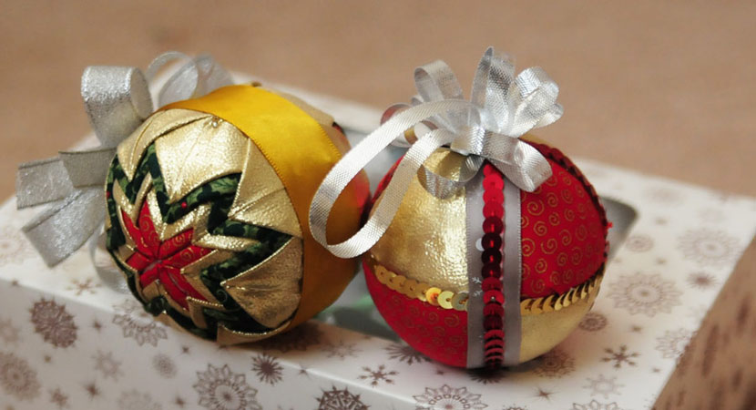 Quilted Christmas ball ornaments