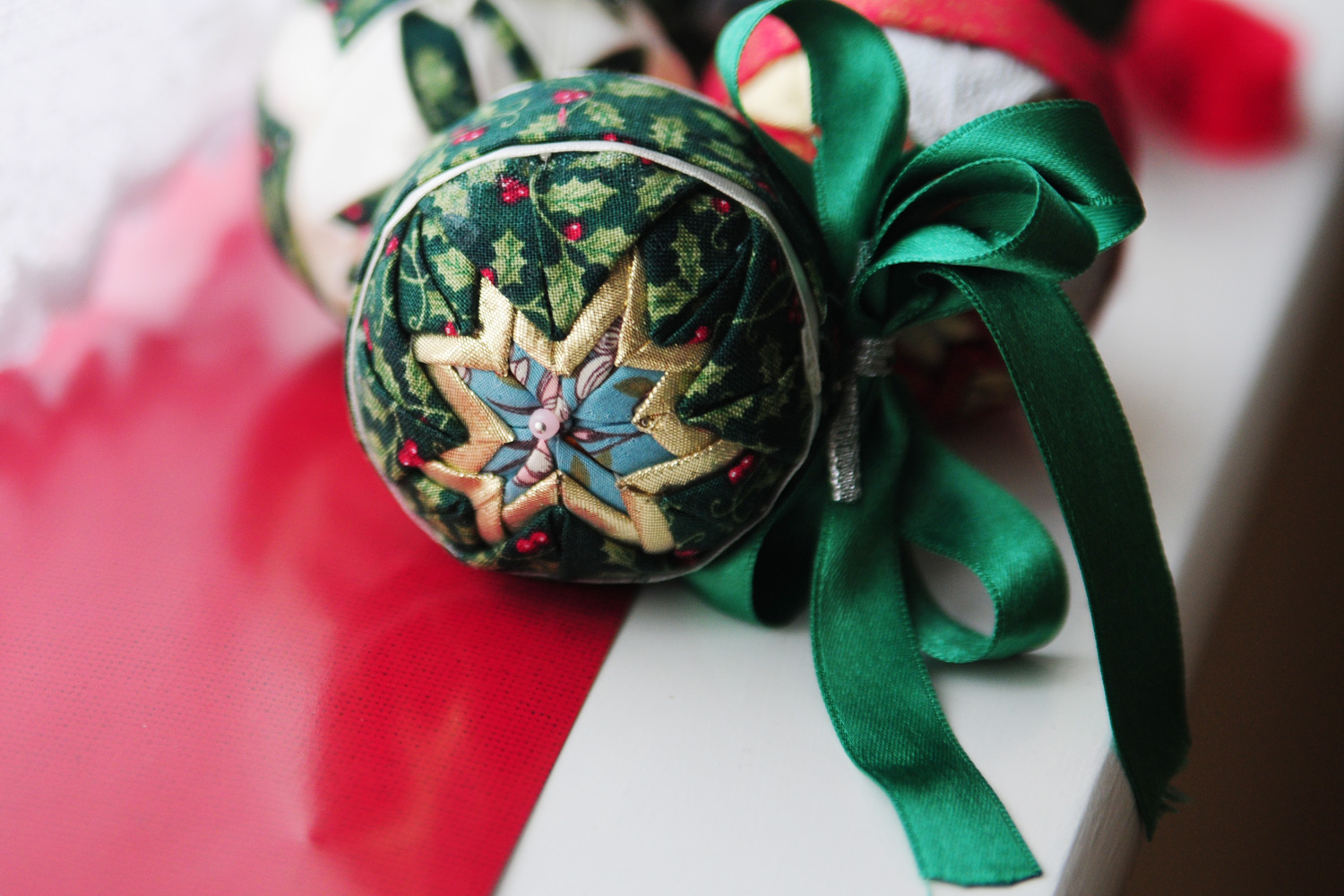 Quilted Christmas Ornament green